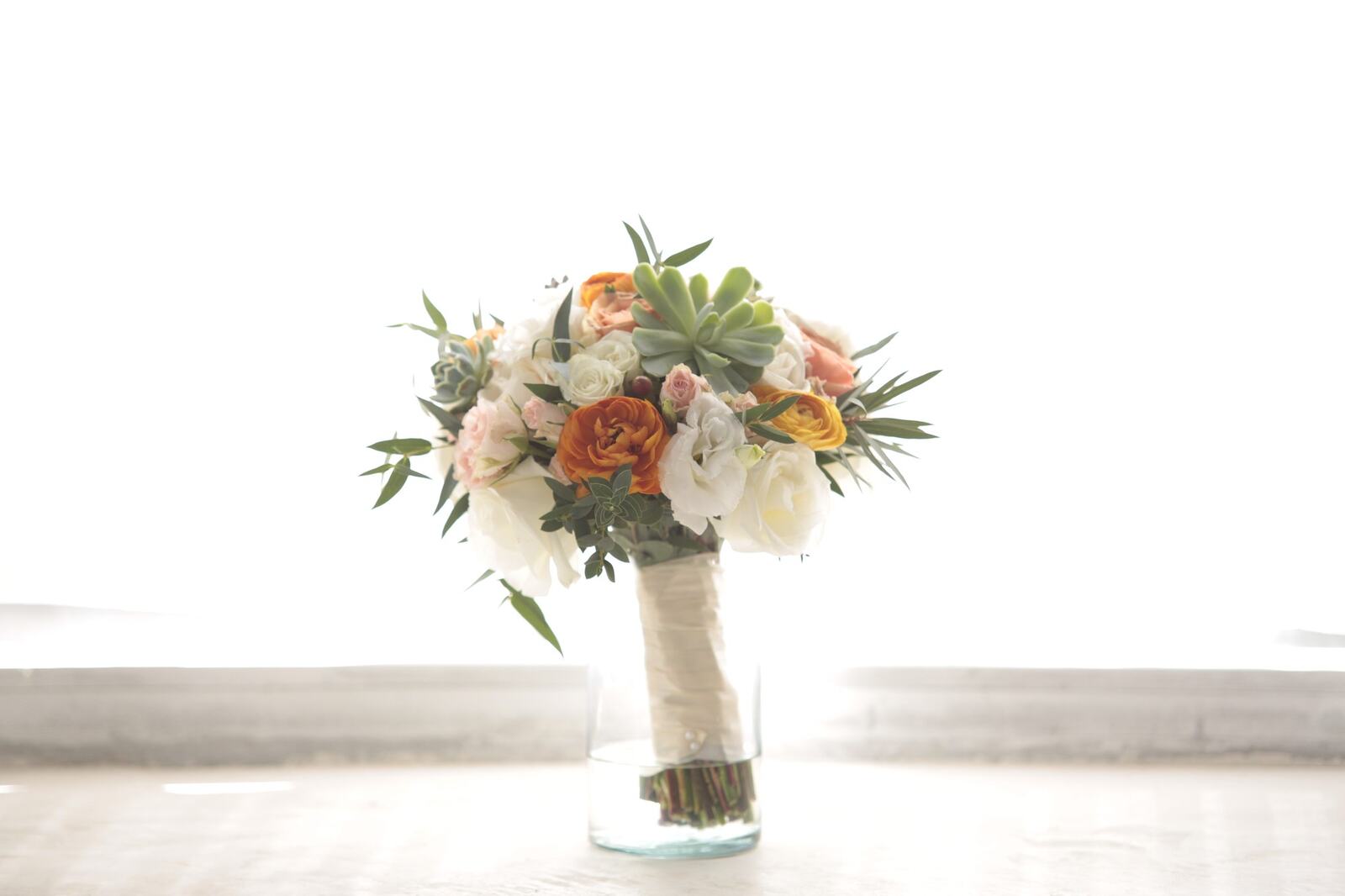 Kyra's tropical wedding bouquet at Al Cielo Hotel