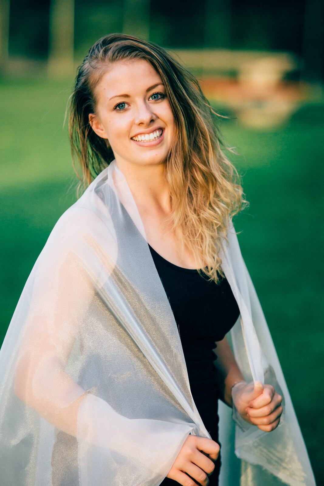 Shani Yoga corporate story frame 26: Wellness portraits for Shani with yoga movement, shoreline light and wooded settings, created for a personal brand with an active outdoor focus.