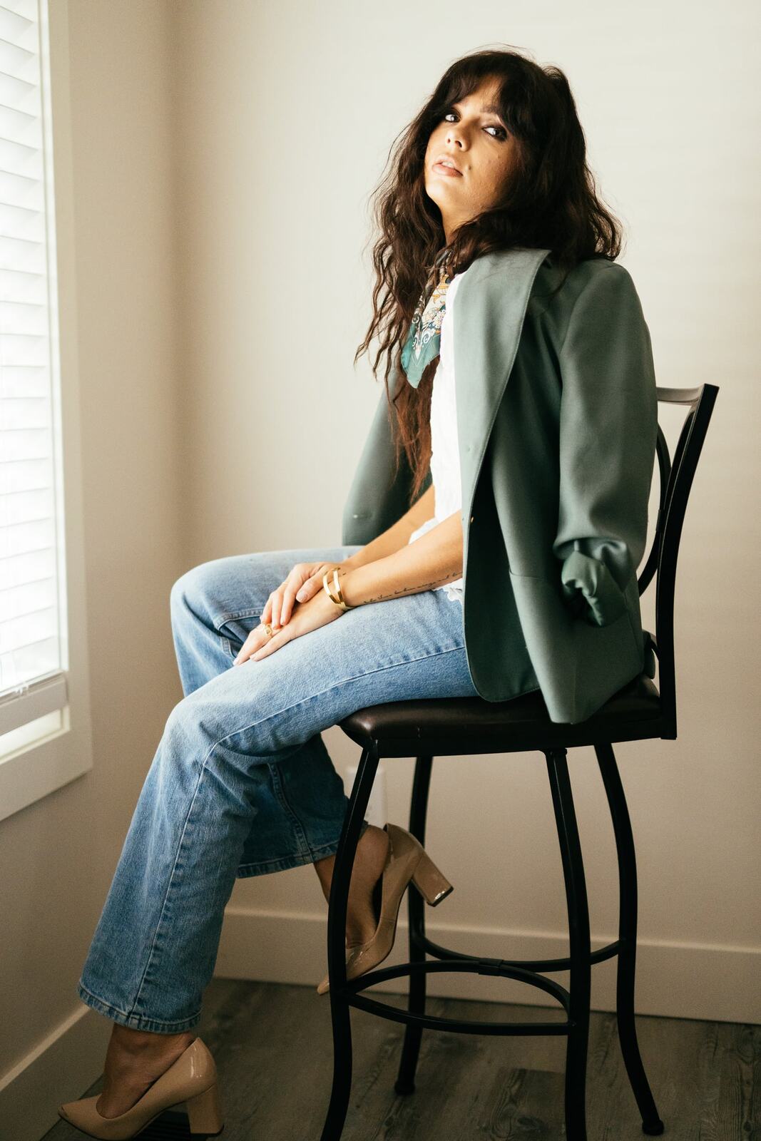 Sunny in Soft Indoor Light portraits story frame 9: A polished Sunny portrait set with a softer editorial feel.